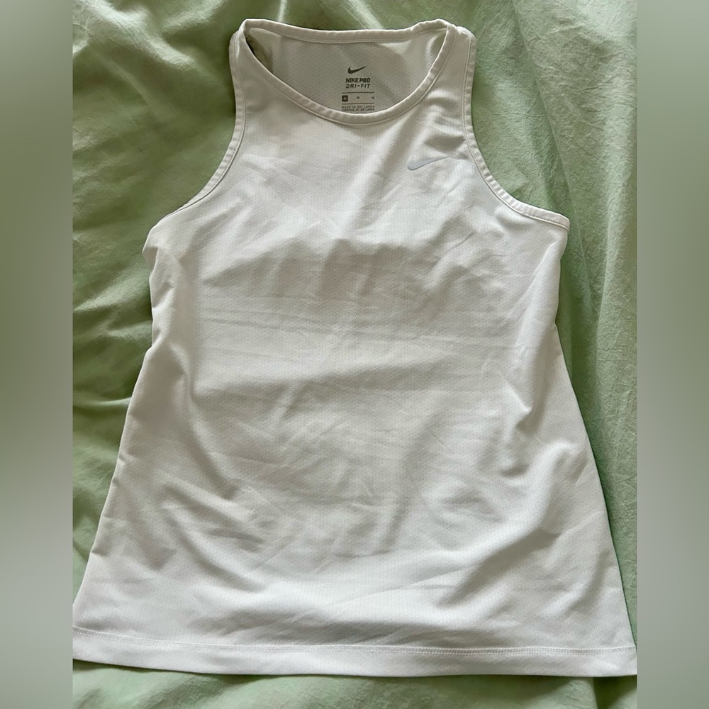 Nike tank girls (10-12).
